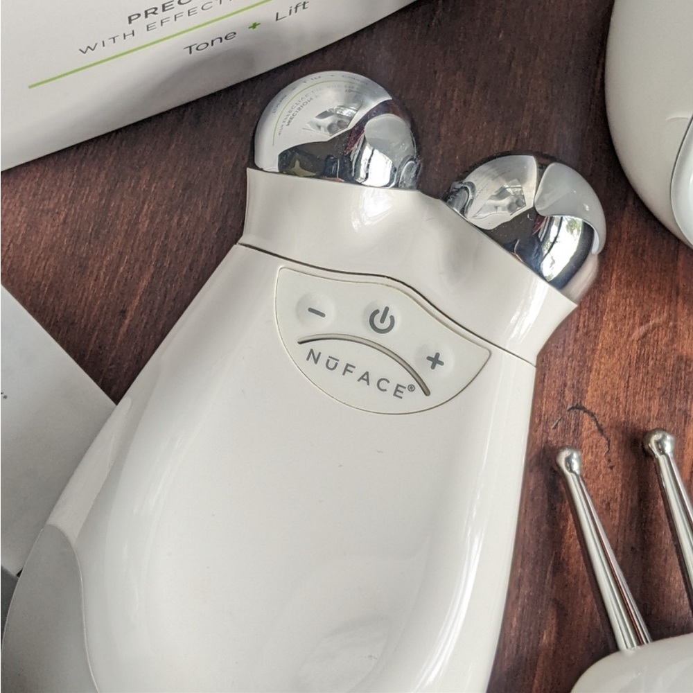 Nuface Trinity Device